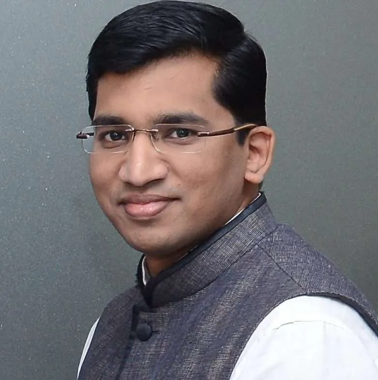 Dr. Karthick Sridhar Dr. Karthick Sridhar